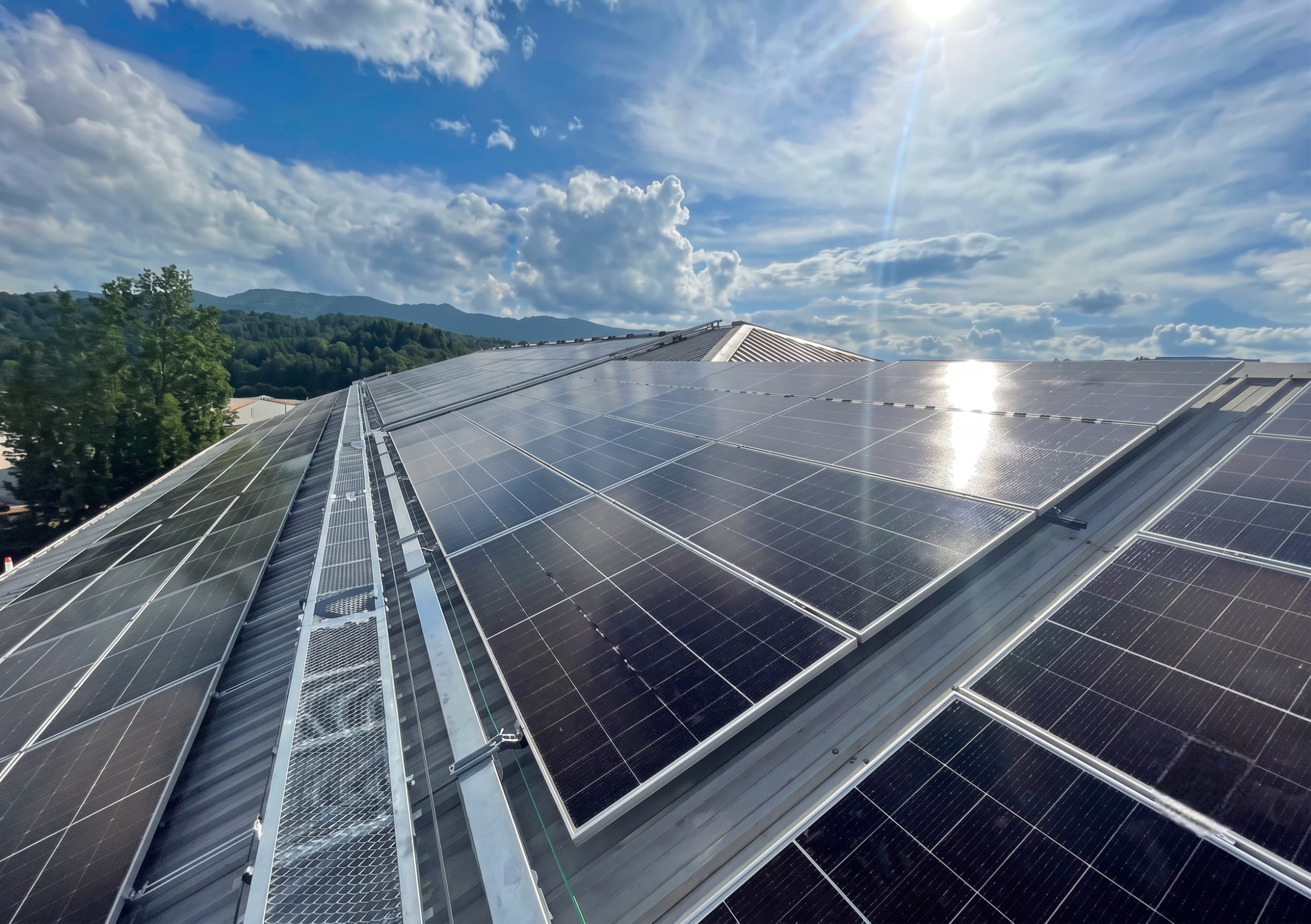 Rooftop solar PV panel array with maintenance access
