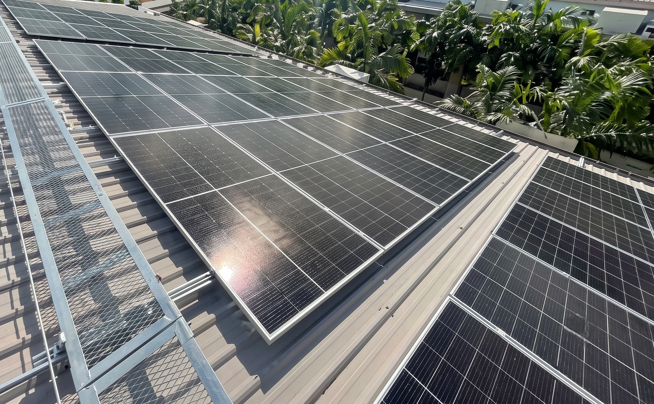 Rooftop solar PV panel array