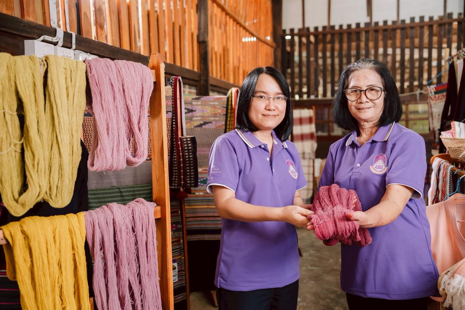 Natural dye research workshop with community members in Tung Mok Village